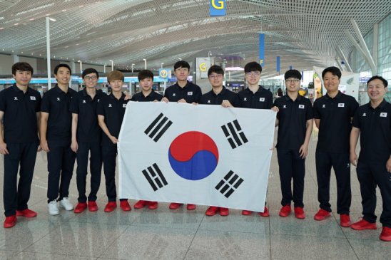 ▲리그오브레전드 한국 대표팀(사진출처=한국e스포츠협회 트위터)