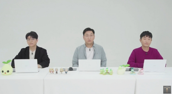 <사진> '로스트아크' 4주년 특집방송을 진행한 스마일게이트RPG 김상복 수석팀장(왼쪽), 전재학 수석팀장, 이병탁 수석팀장(출처='로스트아크' 유튜브)