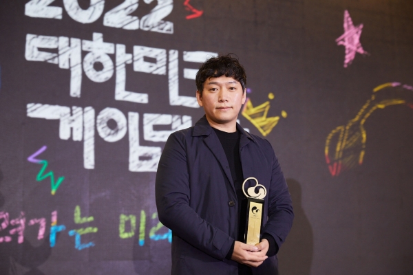 <사진> '던전앤파이터 모바일'이 2022 대한민국게임대상에서 대상을 수상했다. 사진은 개발을 지휘한 네오플 윤명진 신임 대표 내정자