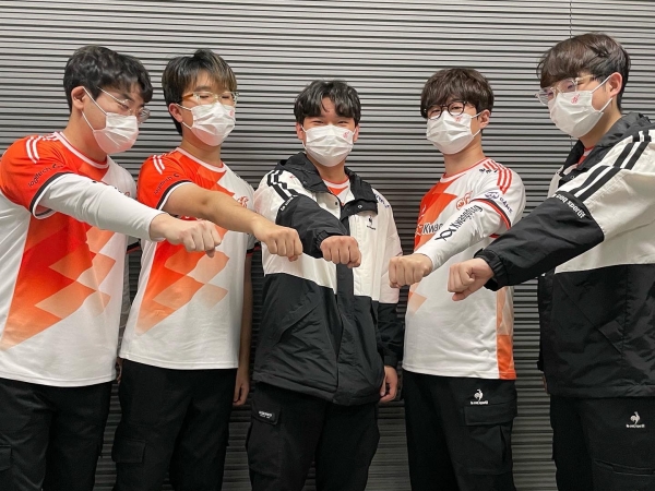 출처=공식 트위터