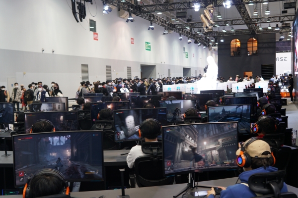 <사진> 지스타 2022에서 운영된 네오위즈 'P의 거짓' 체험존 전경