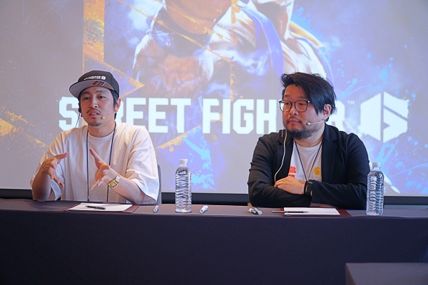 <사진> 왼쪽부터 캡콤 마츠모토 슈헤이 PD, 나카야마 타카유키 디렉터