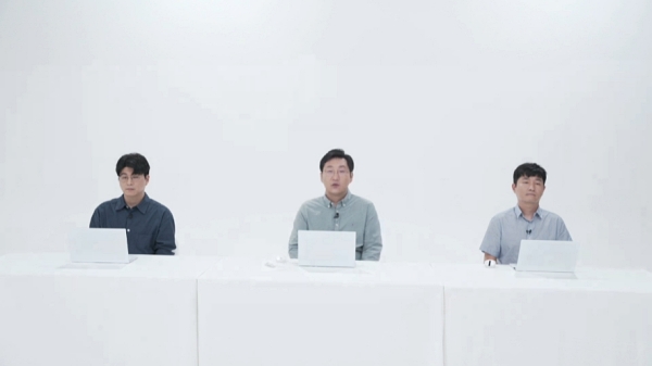 <사진> 왼쪽부터 스마일게이트RPG 김상복, 전재학, 이병탁 수석팀장