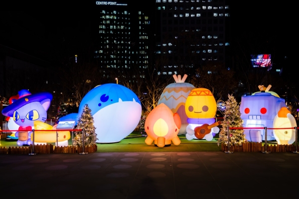 <사진> 2023 서울 빛초롱 축제에 출품된 아라드 프렌즈 조형물