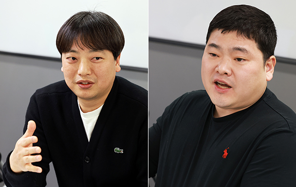 플라이웨이게임즈의 유신종 PD(좌측)와 유승열 CD(우측)