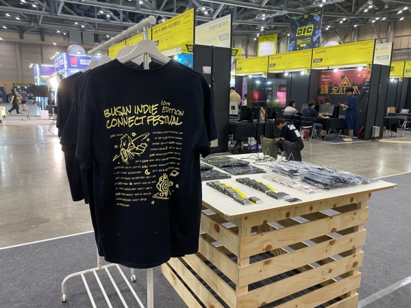 모든 굿즈의 기본템, 티셔츠