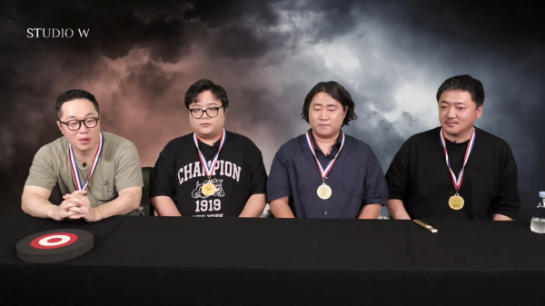 (왼쪽부터) 엔씨소프트 강정수 사업실장, 김학주 리드 디렉터, 최원민 디자인 디렉터, 최홍영 개발 총괄