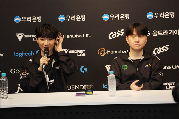 <사진> 한화생명 피넛 한왕호, 최인규 감독