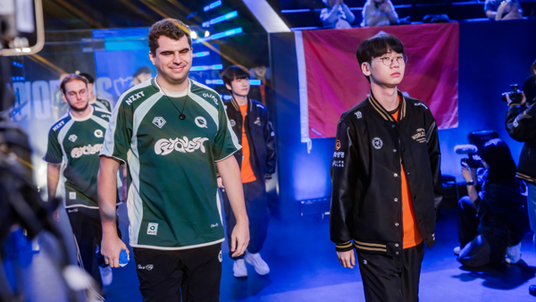 <사진> FLY와 한화생명 (제공-라이엇게임즈)