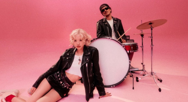 [이미지 출처 = 더블랙레이블]