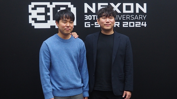 (왼쪽부터) 네오플 박정완 디렉터, 윤명진 대표