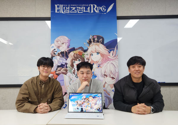 좌로부터 라온엔터테인먼트 김민건 기획파트장, 이상훈 PD, 최창학 그래픽팀장,