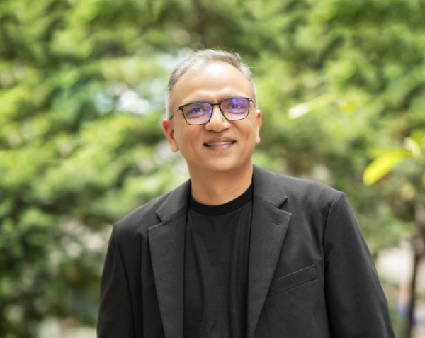 나우닷지지 로젠 샤르마 CEO