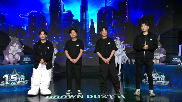 (오른쪽부터) 김종호 사업실장, 이준희 총괄 PD, 한성현 원화팀장, 서종원 스토리팀장