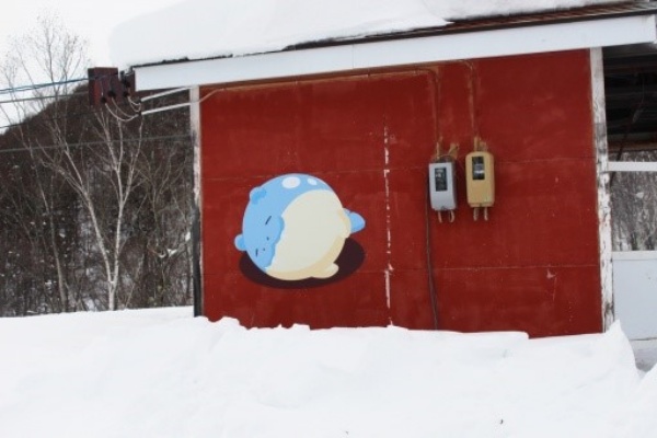 취재 중에 발견한 잠자는 모습의 포켓몬. 지도를 믿고 찾아보자.