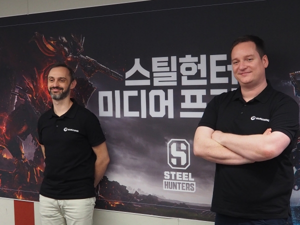 (왼쪽부터) 로랑 라티시엔 마케팅 디렉터와 루크 니콜스 플레이어 인터랙션 총괄