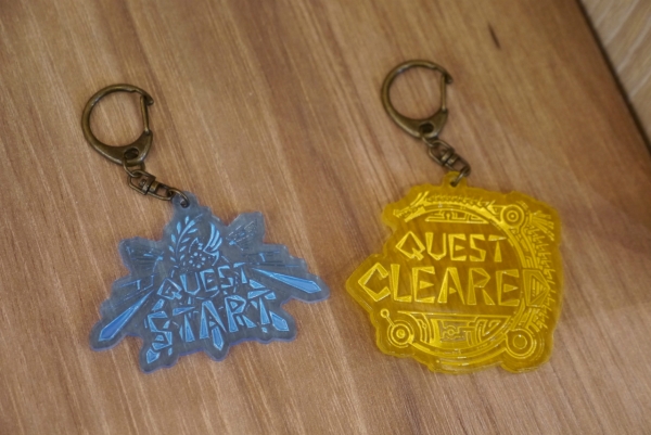 리플렉터 키홀더(총 2종, 1개 1100엔)