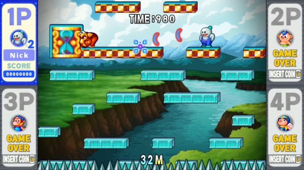 '스카이런'은 강제 스크롤링으로 스테이지가 계속해서 위로 올라간다. 아래에 있는 가시에 걸리면 아웃이다.