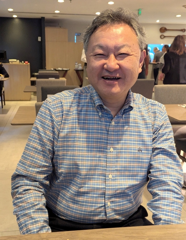 SIE 퇴임 후, 자신이 창업한 Yosp, inc.에서 인디 게임 퍼블리셔 및 개발사의 어드바이저로 활동하기 시작한 요시다 슈헤이