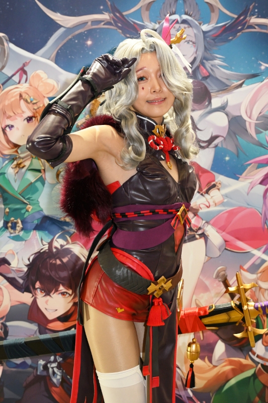 공식 코스튬 플레이어도 등장