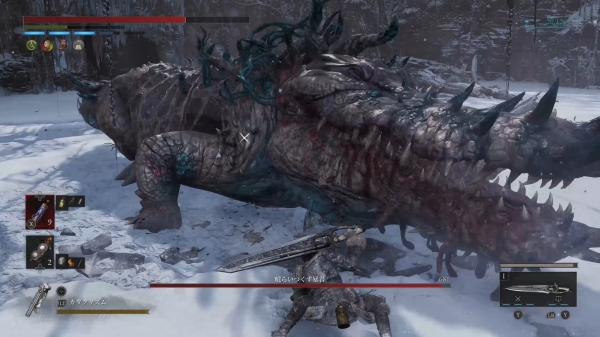 화면 가득히 다가오는 거대한 악어. 방어하려다 그대로 잡아먹힐 뻔.