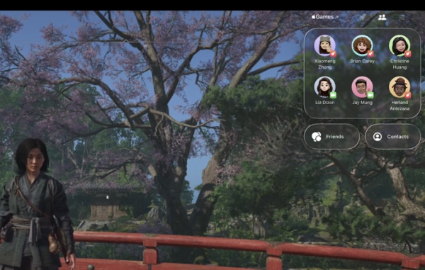 친구들을 채팅에 초대하는 것도 가능.