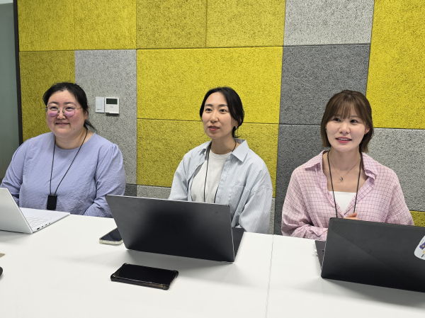 좌로부터 하이브IM 오수민 팀원, 강푸름 팀원, 조수경 팀원