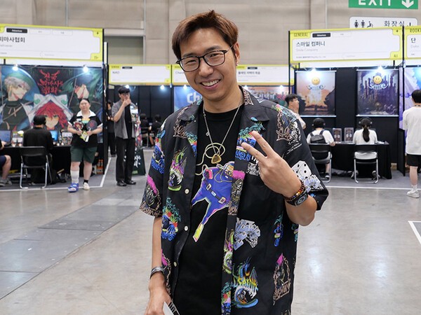 황재호 대표는 초등학생 시절 3년 정도 도쿄에 살았다고 하며, 일본어도 유창하다고. 지난 인터뷰에서 그대로 가져온 문구지만, “초등학교 때 3년 살았다”고 해서 이렇게 말을 잘할 수 있나!?