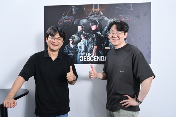 (왼쪽부터)주민석 크리에이티브 디렉터, 이범준 프로듀서