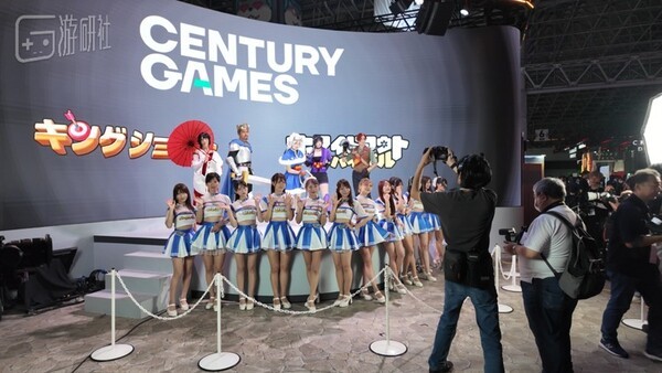 세기화통 역시 TGS에서 대형 부스를 마련했고, 3D 효과를 구현할 수 있는 대형 스크린도 설치했다.