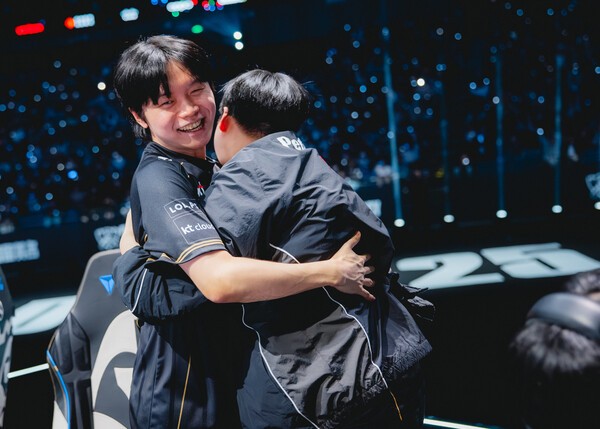 kt롤스터 Bdd선수와 Peter선수의 모습. 이미지 제공=라이엇 게임즈