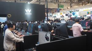 [현장] '드래곤소드' 시연 대기 1시간, 웹젠 프렌즈 마켓 인기