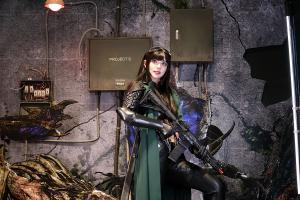 [현장] 라이온하트 '코스프레' 쇼 "뭘 좋아할지 몰라, 다 준비했어"