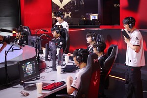 [LCK 현장] T1, 2세트서 젠지에게 완승 거두며 승부 원점 1:1