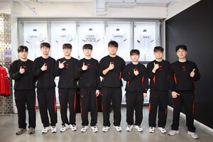 [현장] T1, 롤드컵 향해 출국 "대회 3연패 준비 완료"