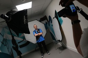 컴투스 'SWC2025' 화기애애한 선수 프로필 현장