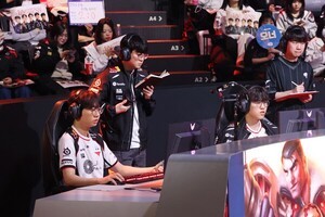 [LCK컵 현장] T1, 탄탄한 전력으로 BNK 2:1 격파(종합)